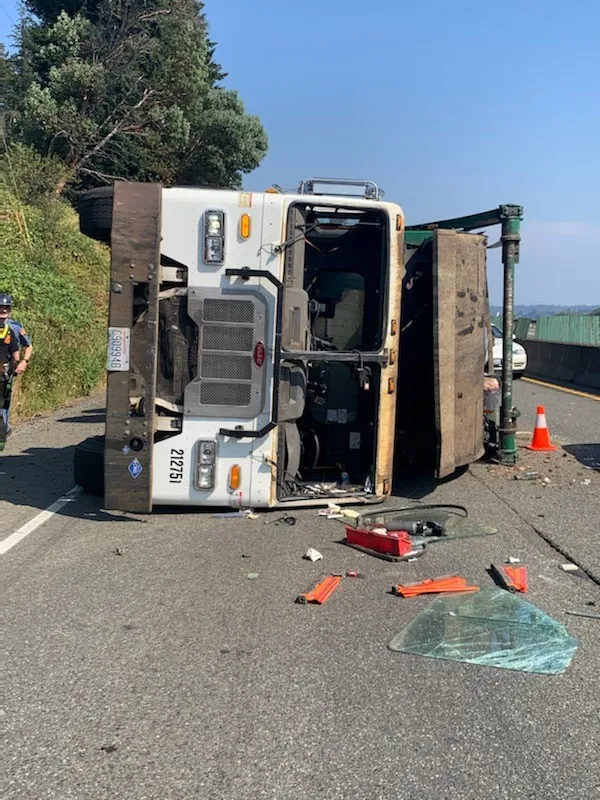 5d8c1e42-bd27-4e83-890d-25b40ab28eb3-garbage_1